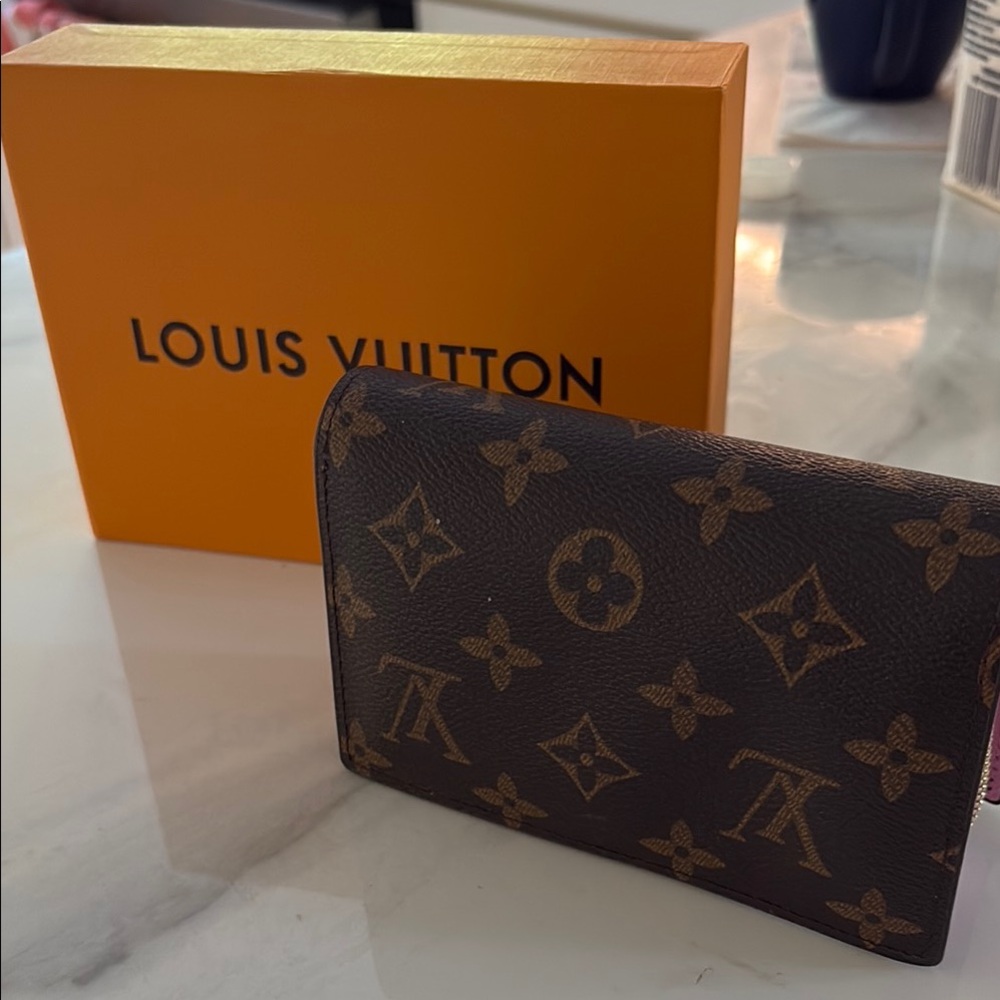 Designer Inspired Logo Wallet
